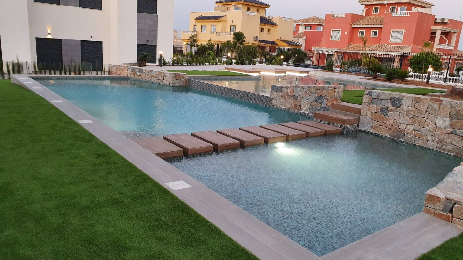 Obra nueva - Bungalow -
Torrevieja