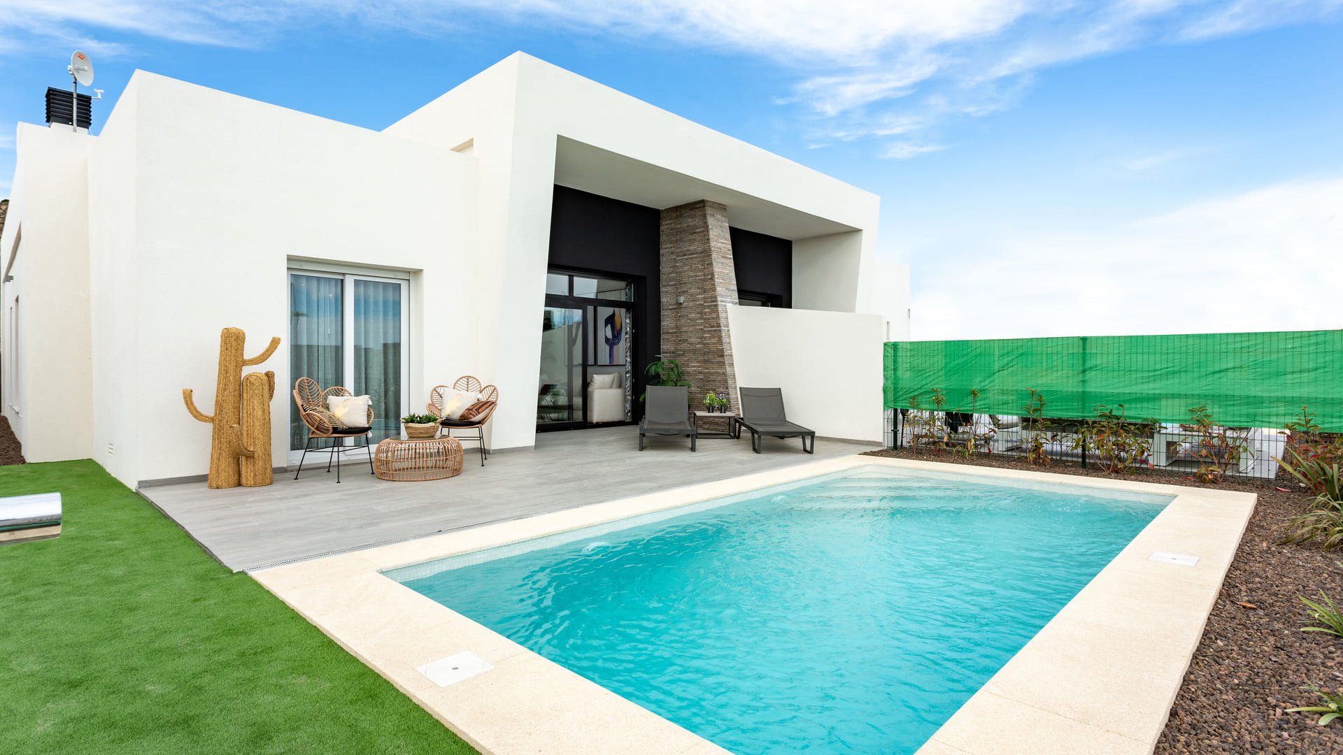 Obra nueva - Chalets -
Algorfa