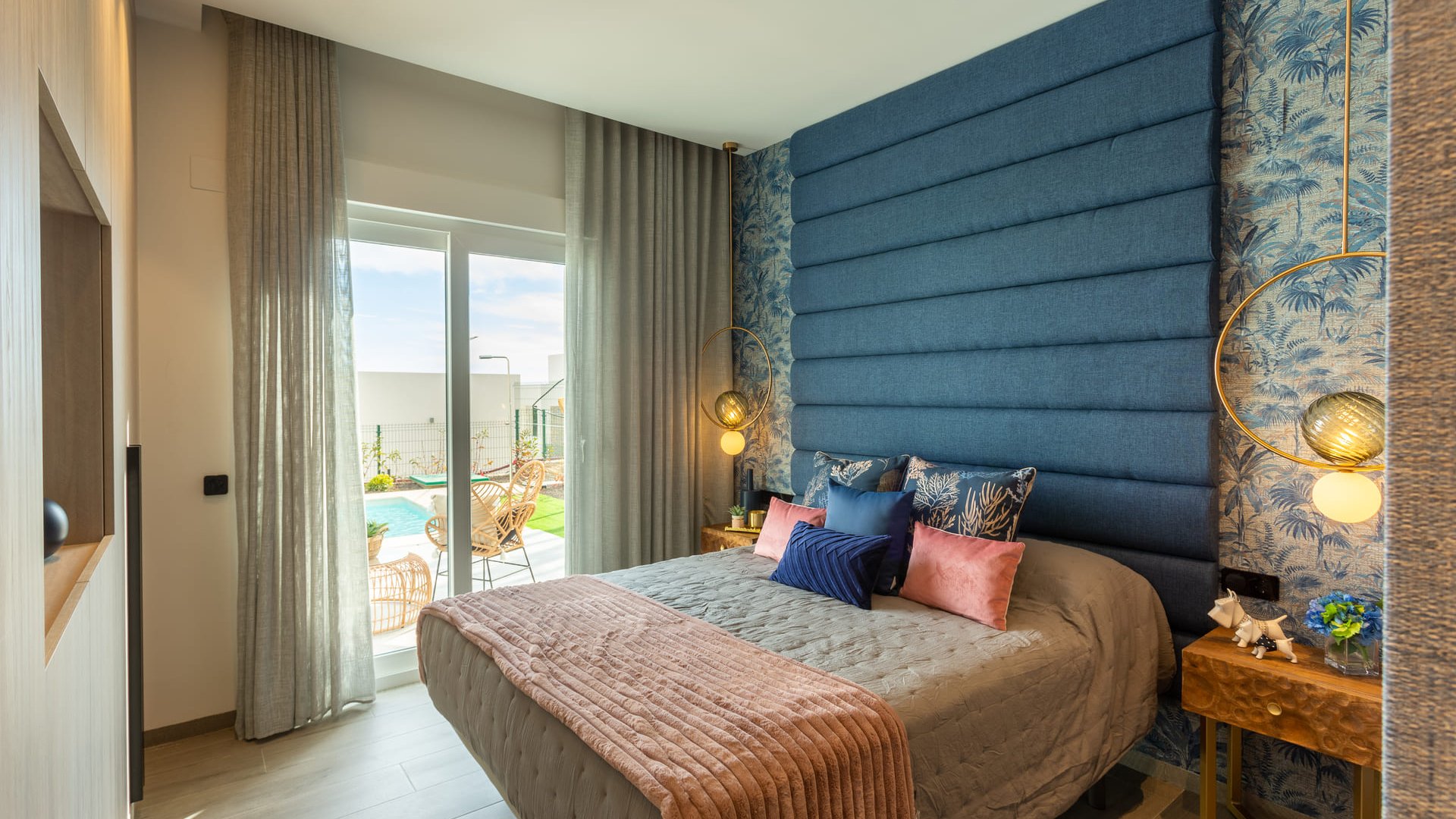 Obra nueva - Chalets -
Algorfa