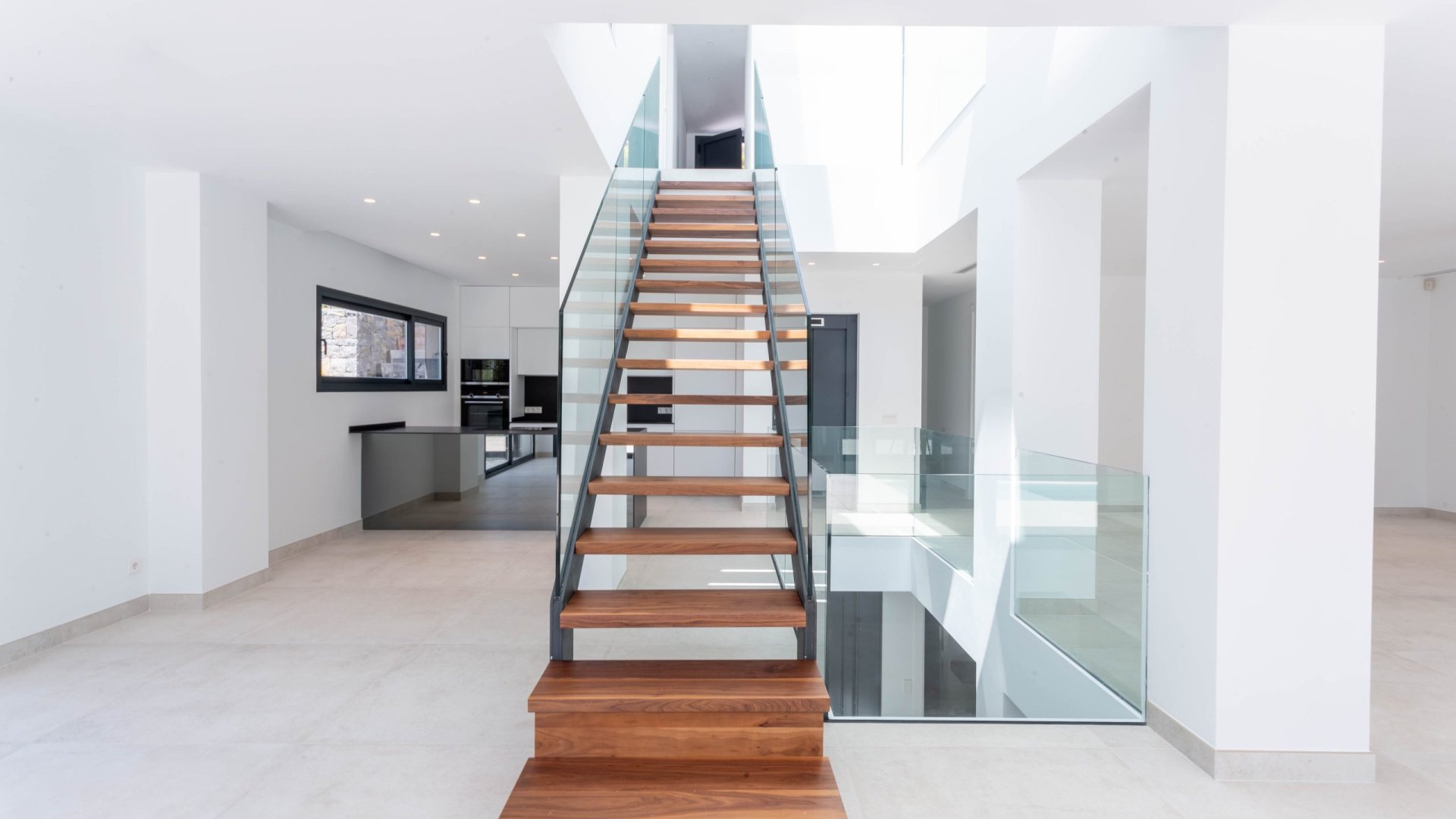 Obra nueva - Chalets -
Altea
