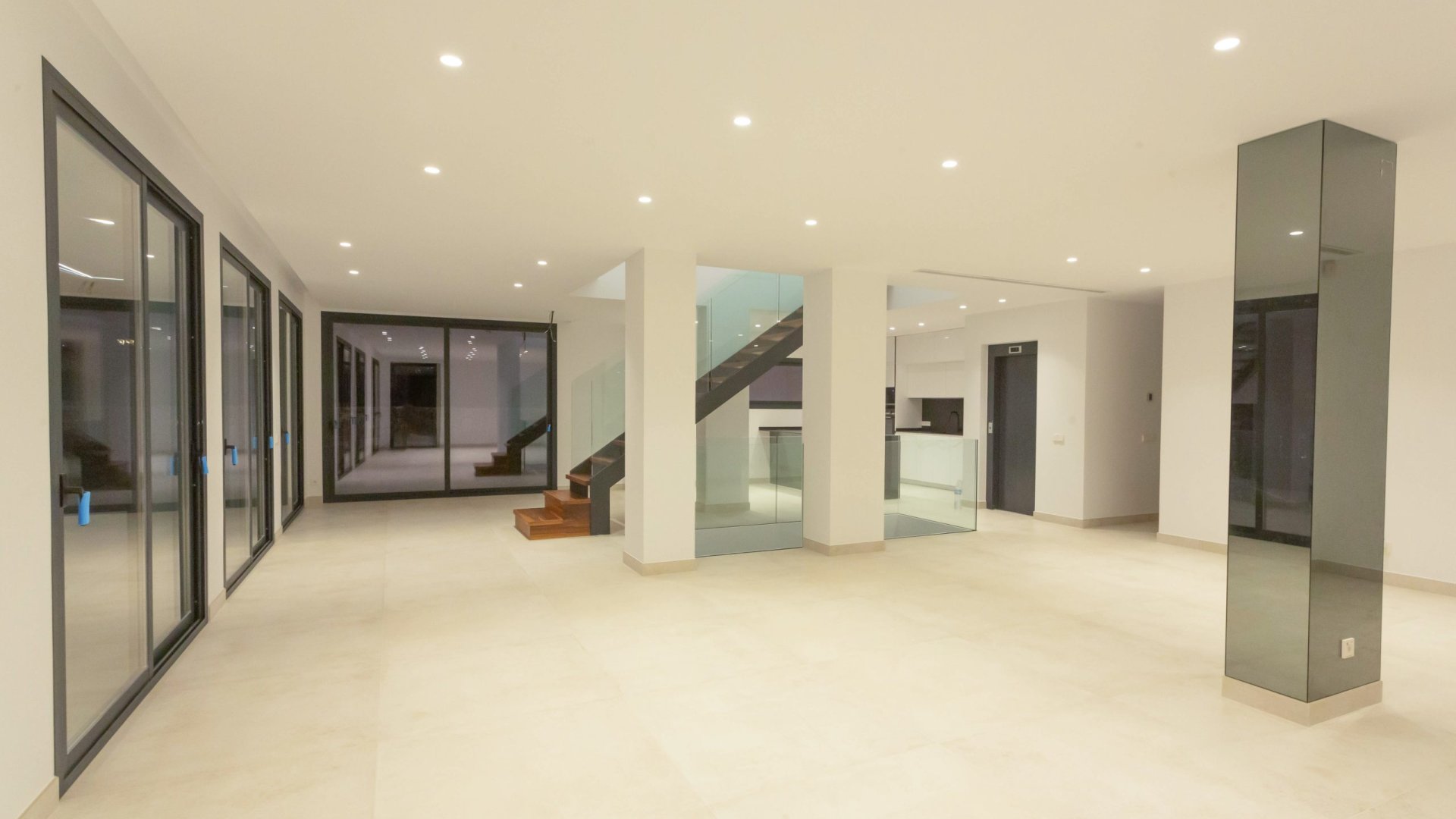 Obra nueva - Chalets -
Altea