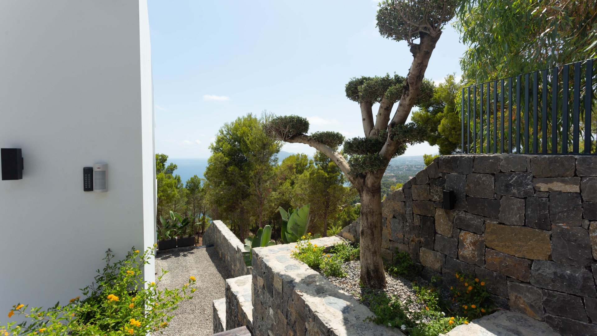 Obra nueva - Chalets -
Altea