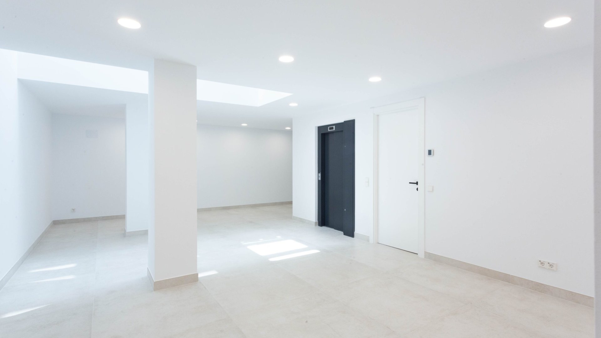 Obra nueva - Chalets -
Altea