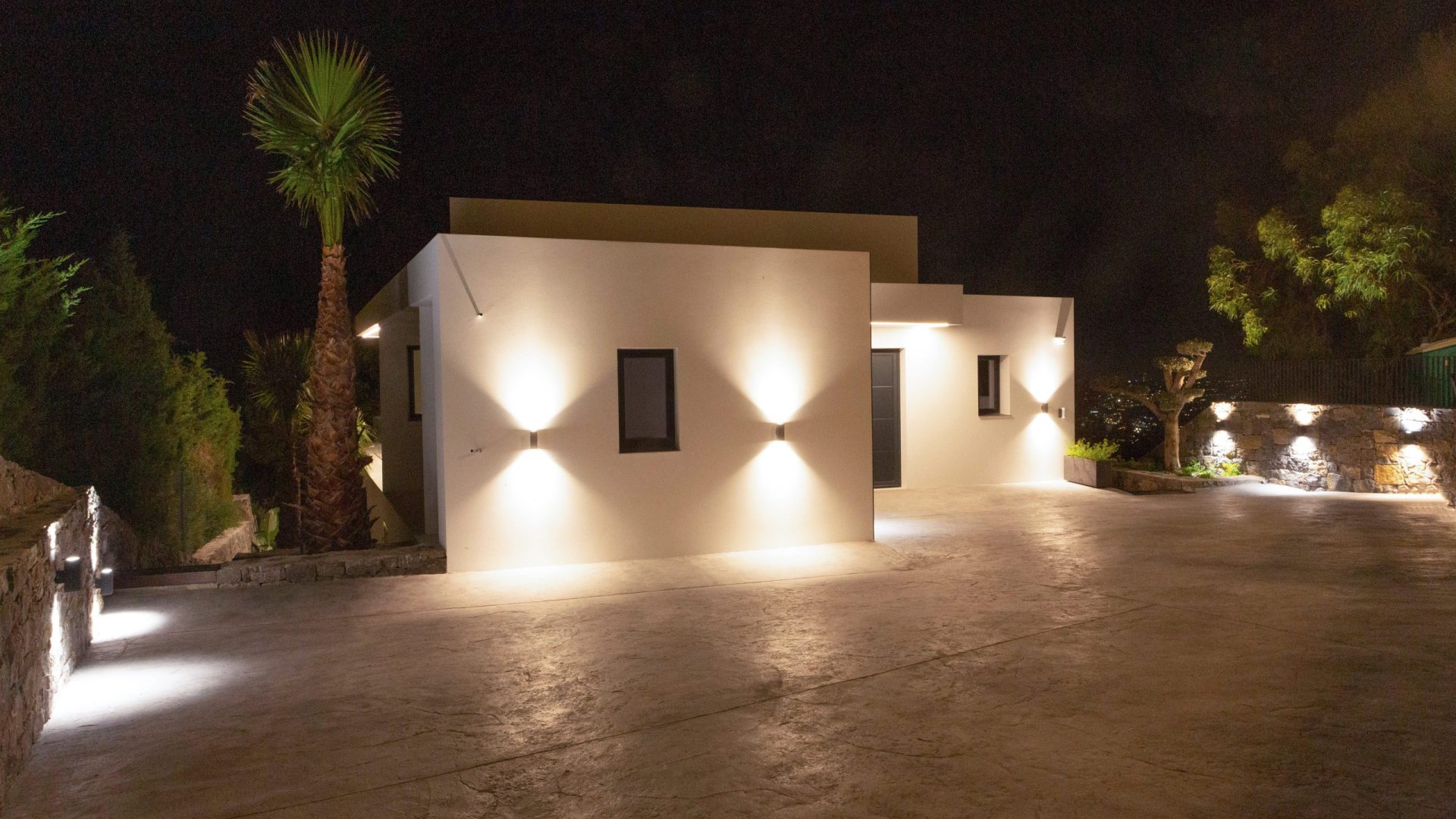 Obra nueva - Chalets -
Altea