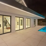 Obra nueva - Chalets -
Altea