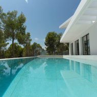 Obra nueva - Chalets -
Altea