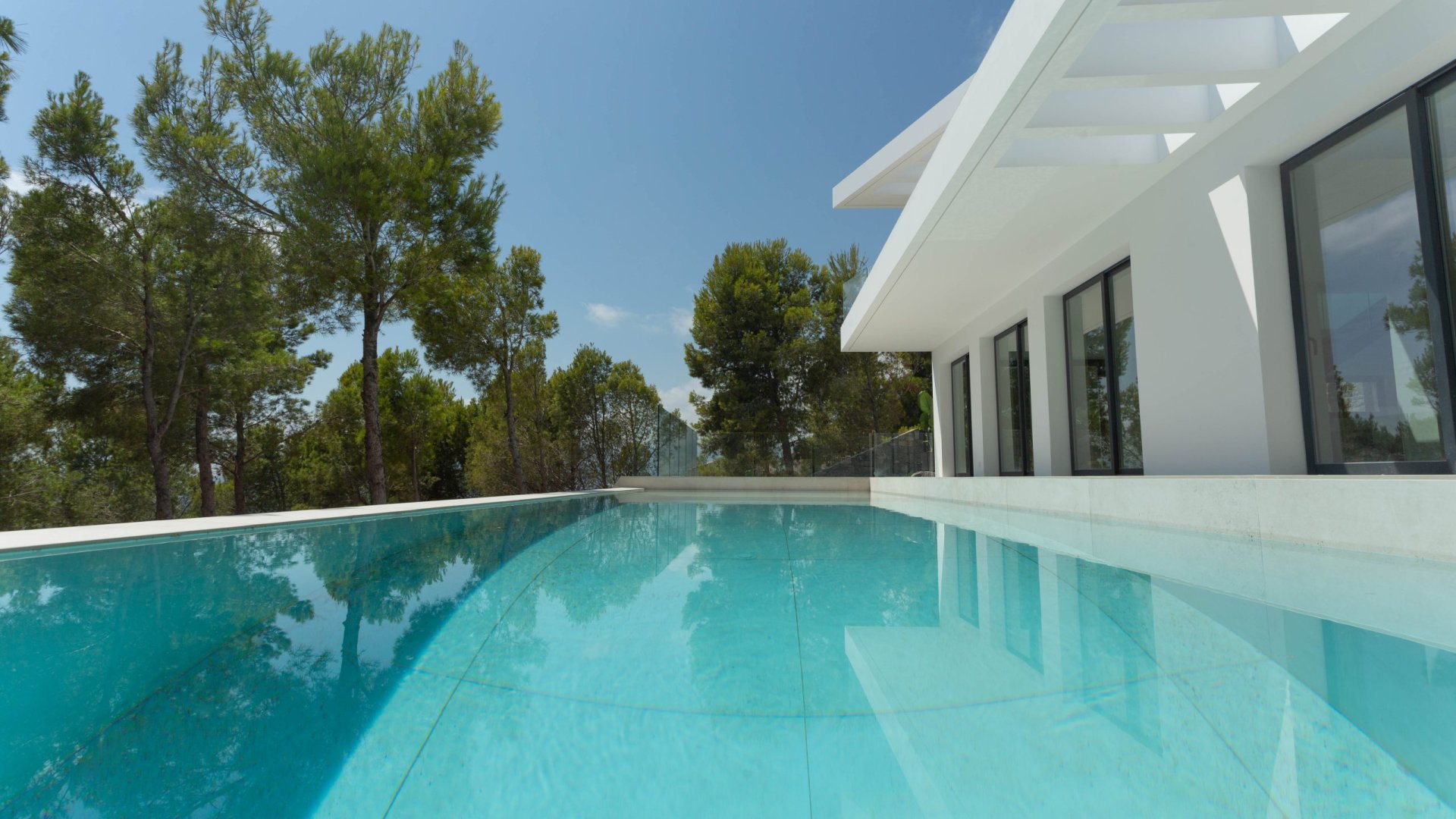 Obra nueva - Chalets -
Altea