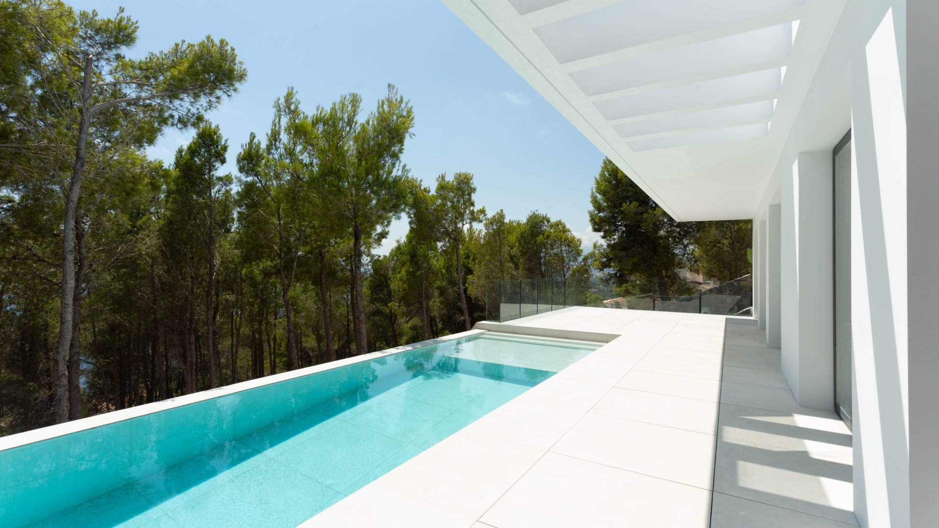 Obra nueva - Chalets -
Altea
