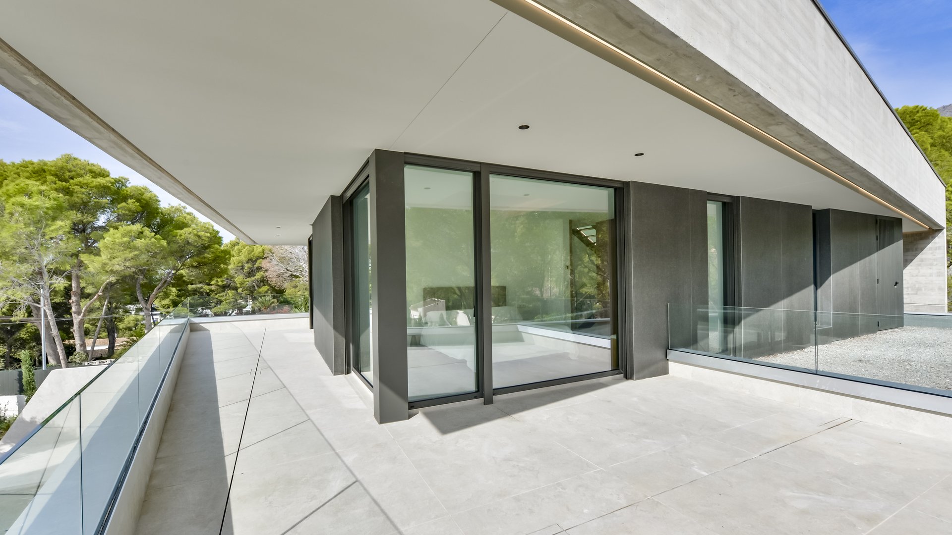 Obra nueva - Chalets -
Altea