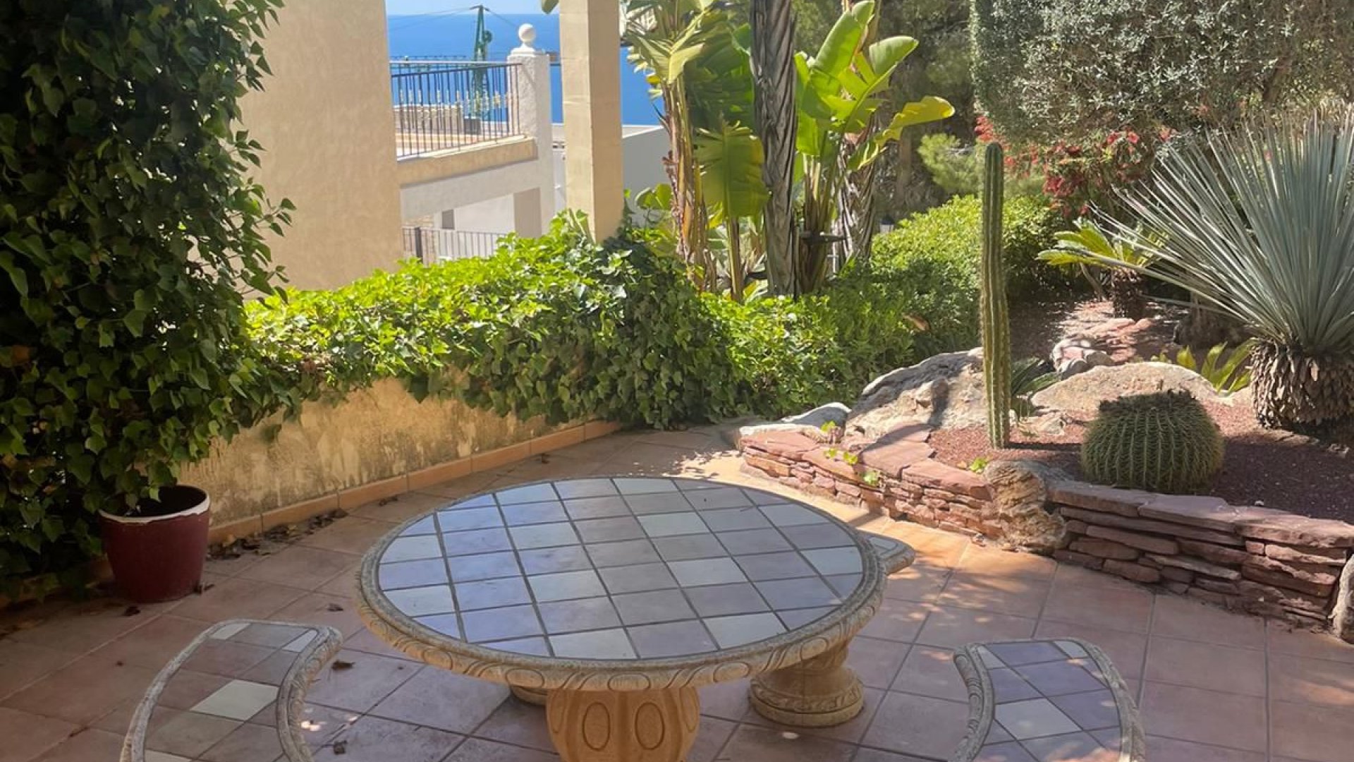 Obra nueva - Chalets -
Altea