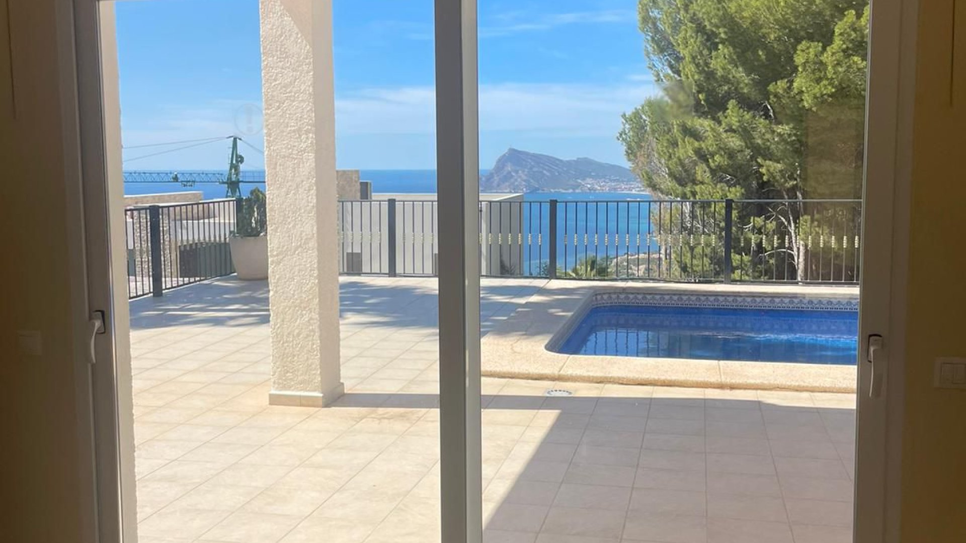 Obra nueva - Chalets -
Altea