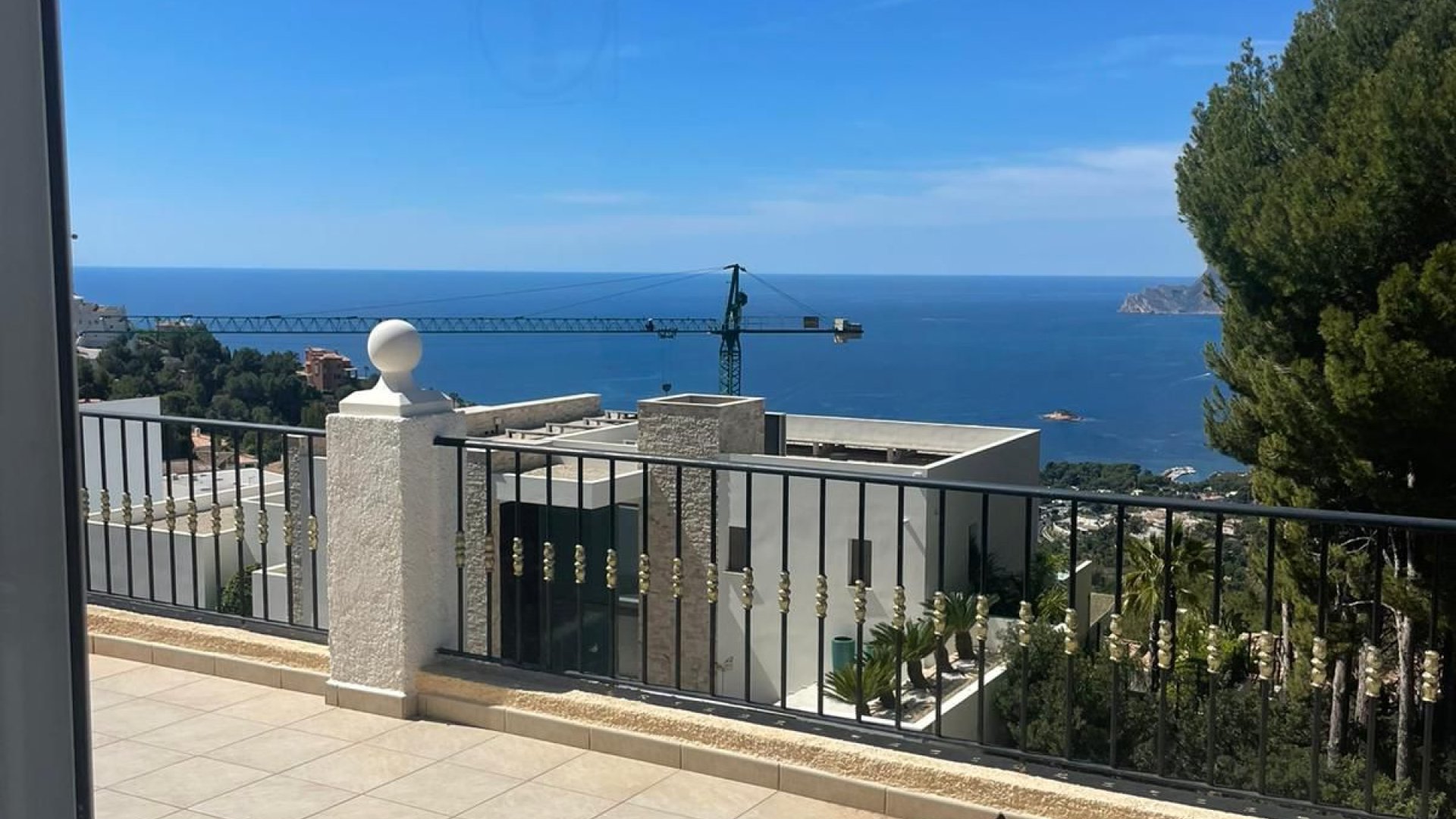 Obra nueva - Chalets -
Altea