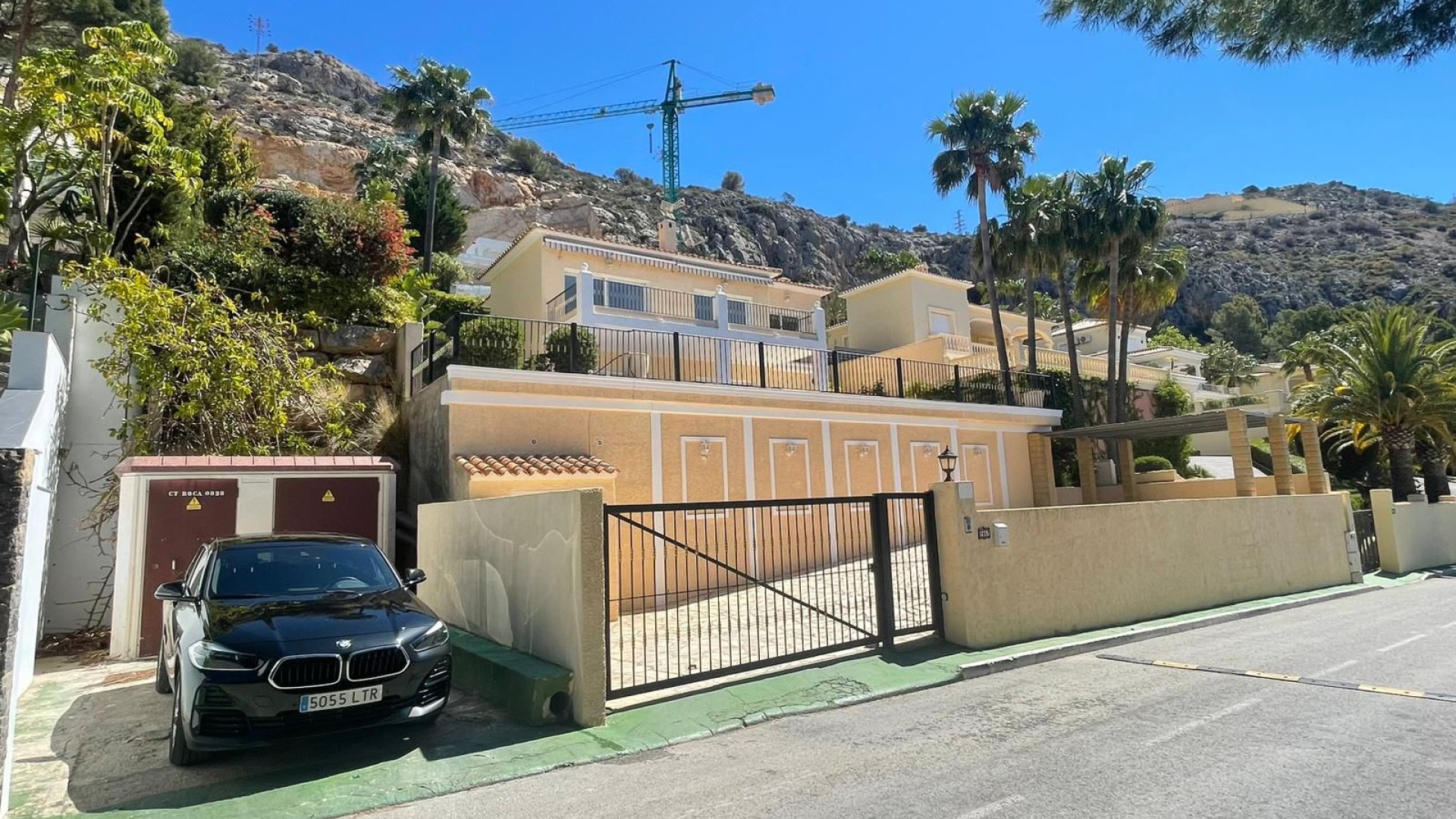 Obra nueva - Chalets -
Altea