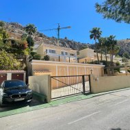 Obra nueva - Chalets -
Altea