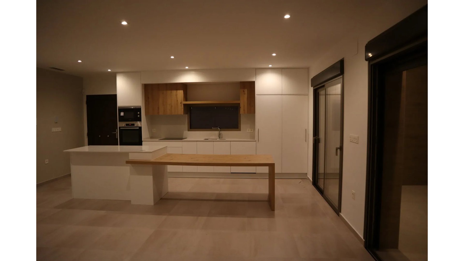 Obra nueva - Chalets -
Aspe