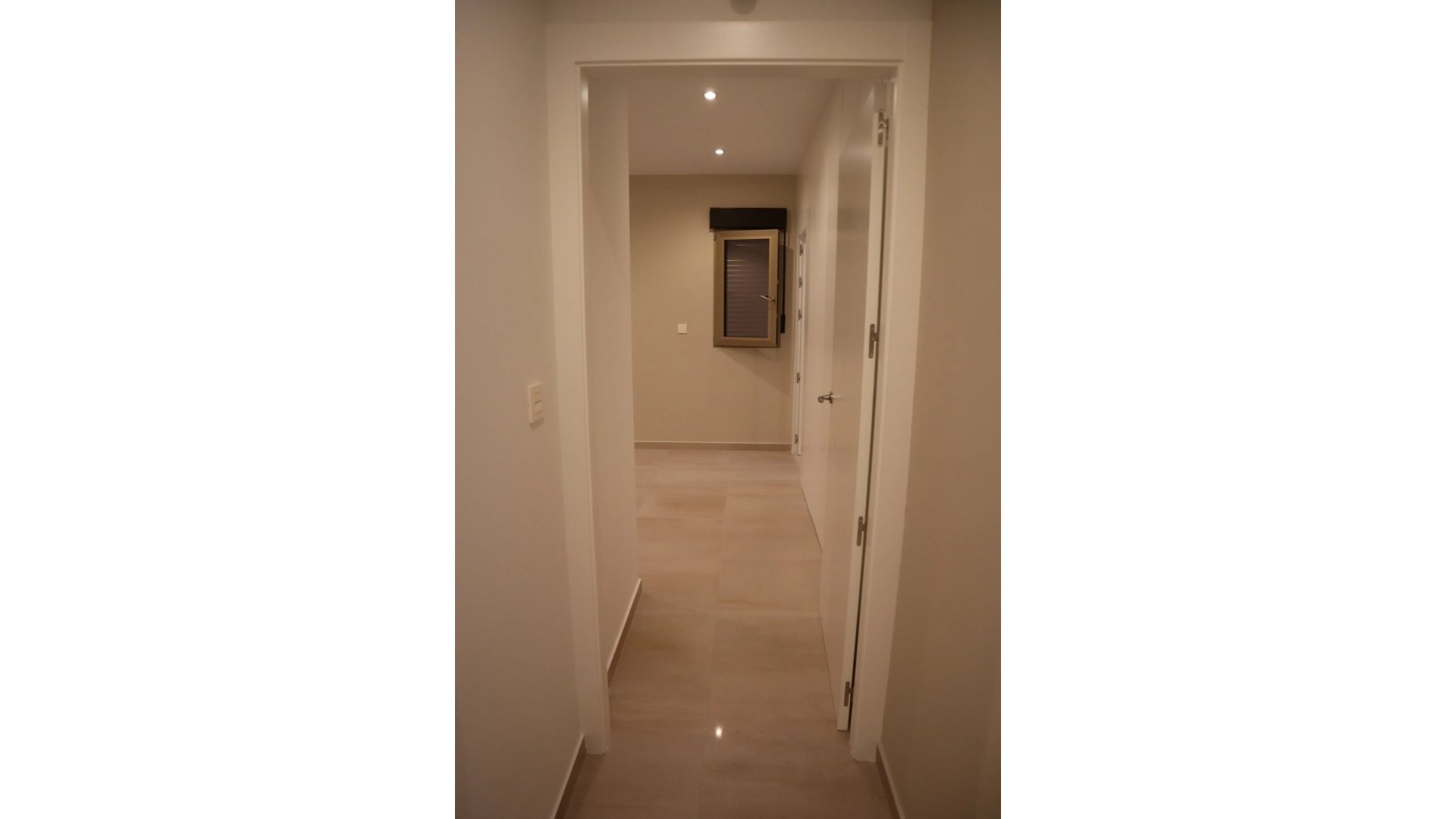 Obra nueva - Chalets -
Aspe