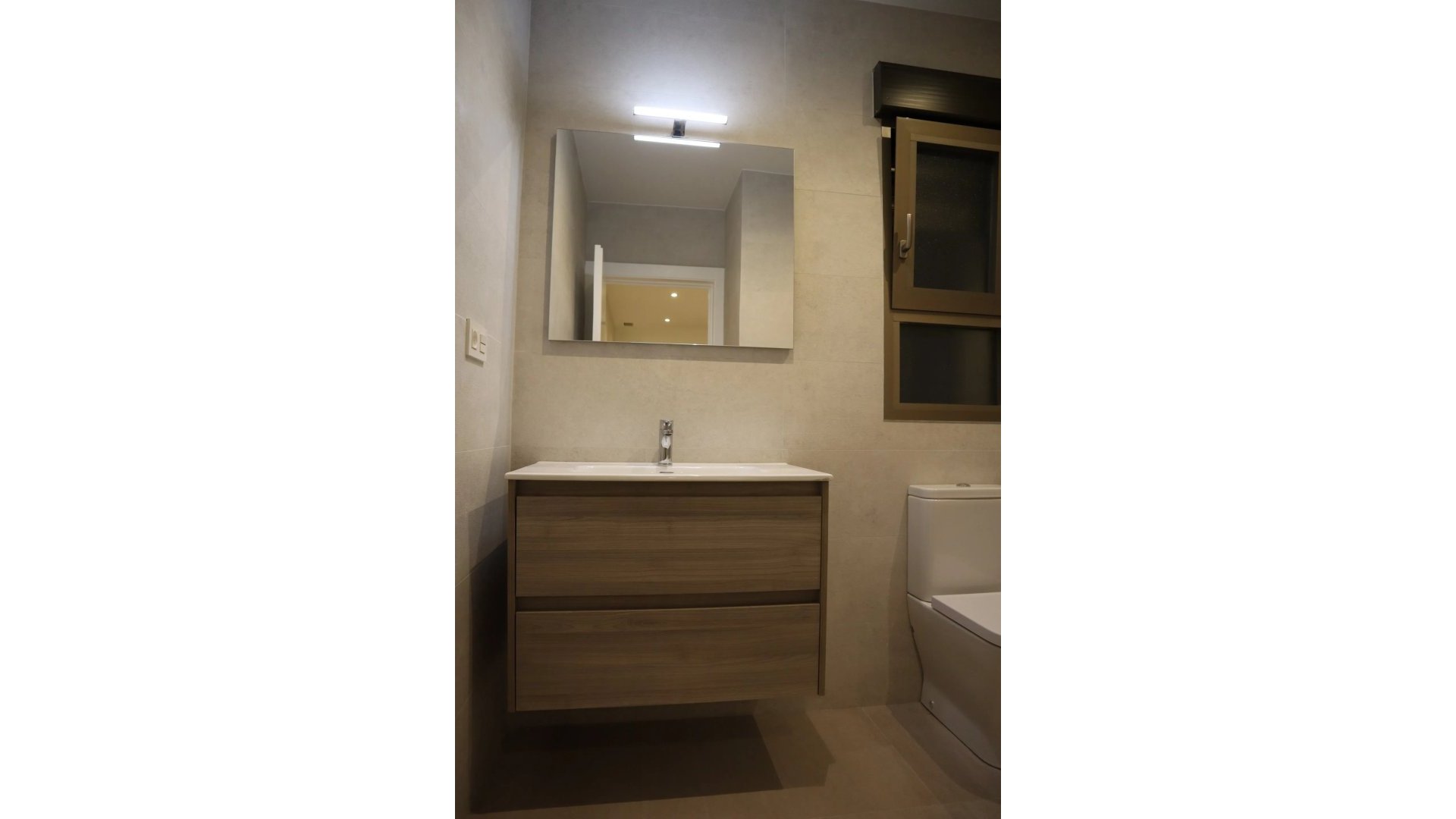 Obra nueva - Chalets -
Aspe