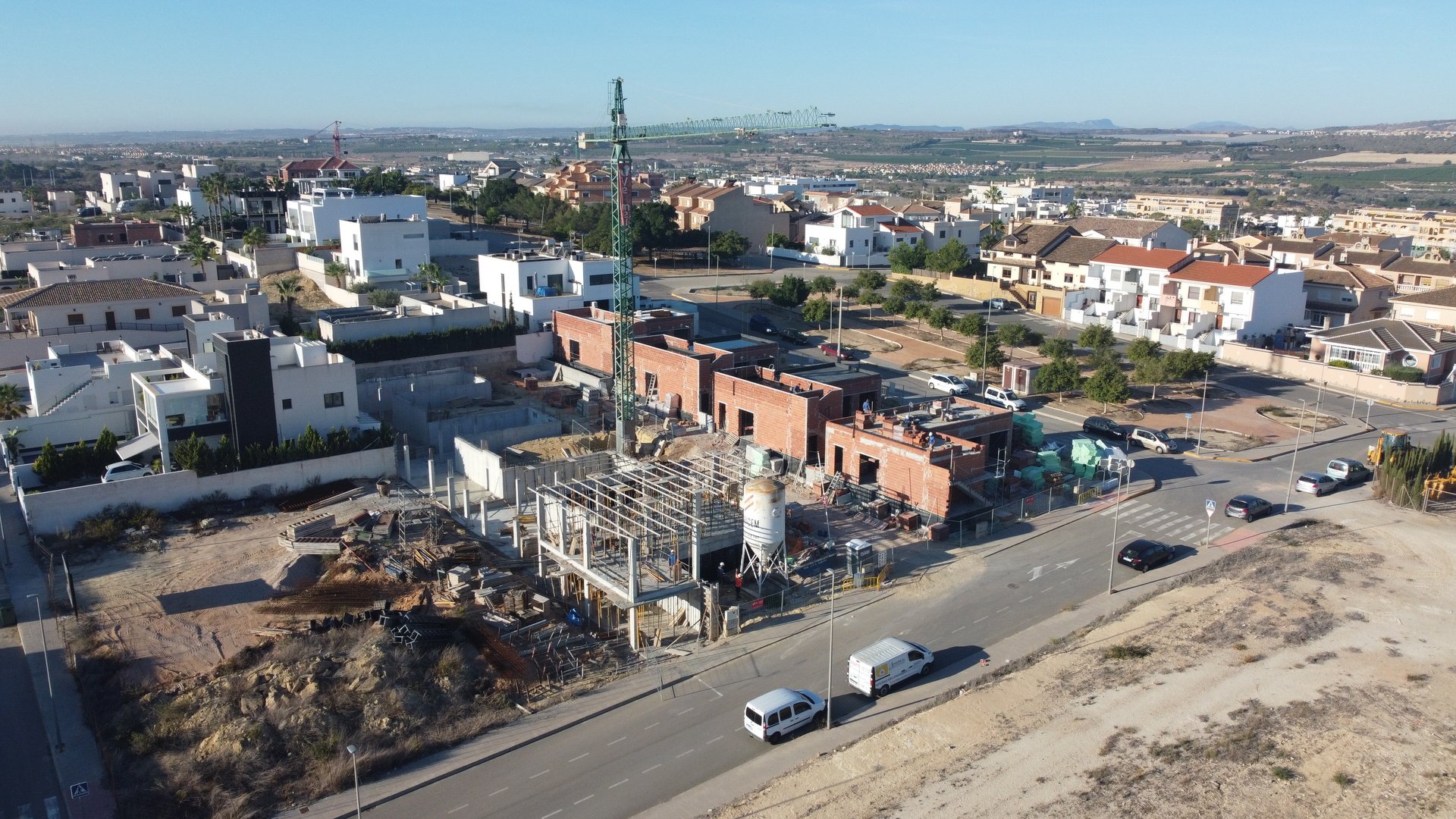 Obra nueva - Chalets -
Benijofar