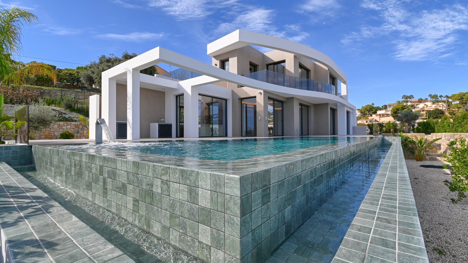Obra nueva - Chalets -
Benissa