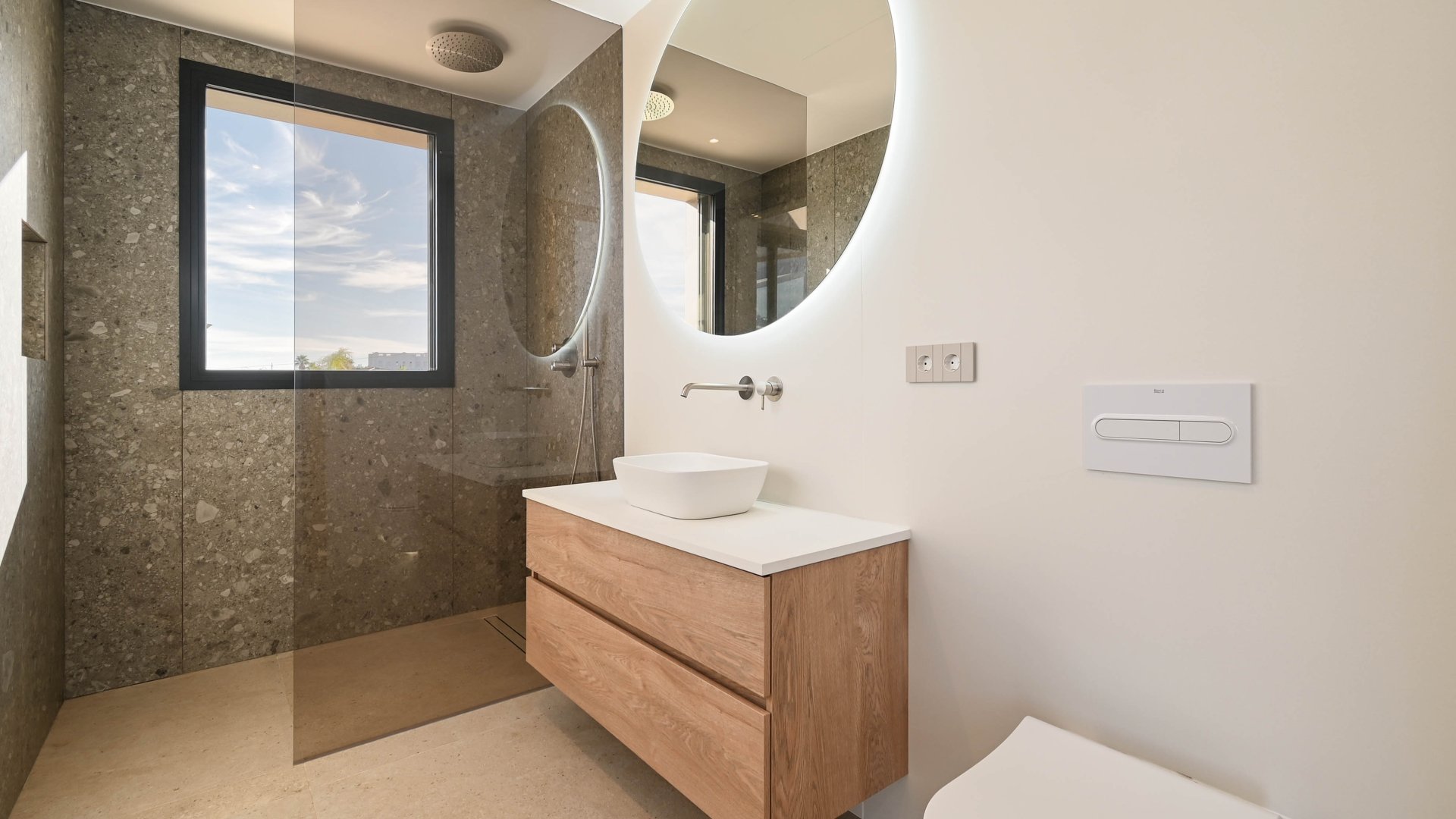 Obra nueva - Chalets -
Benissa