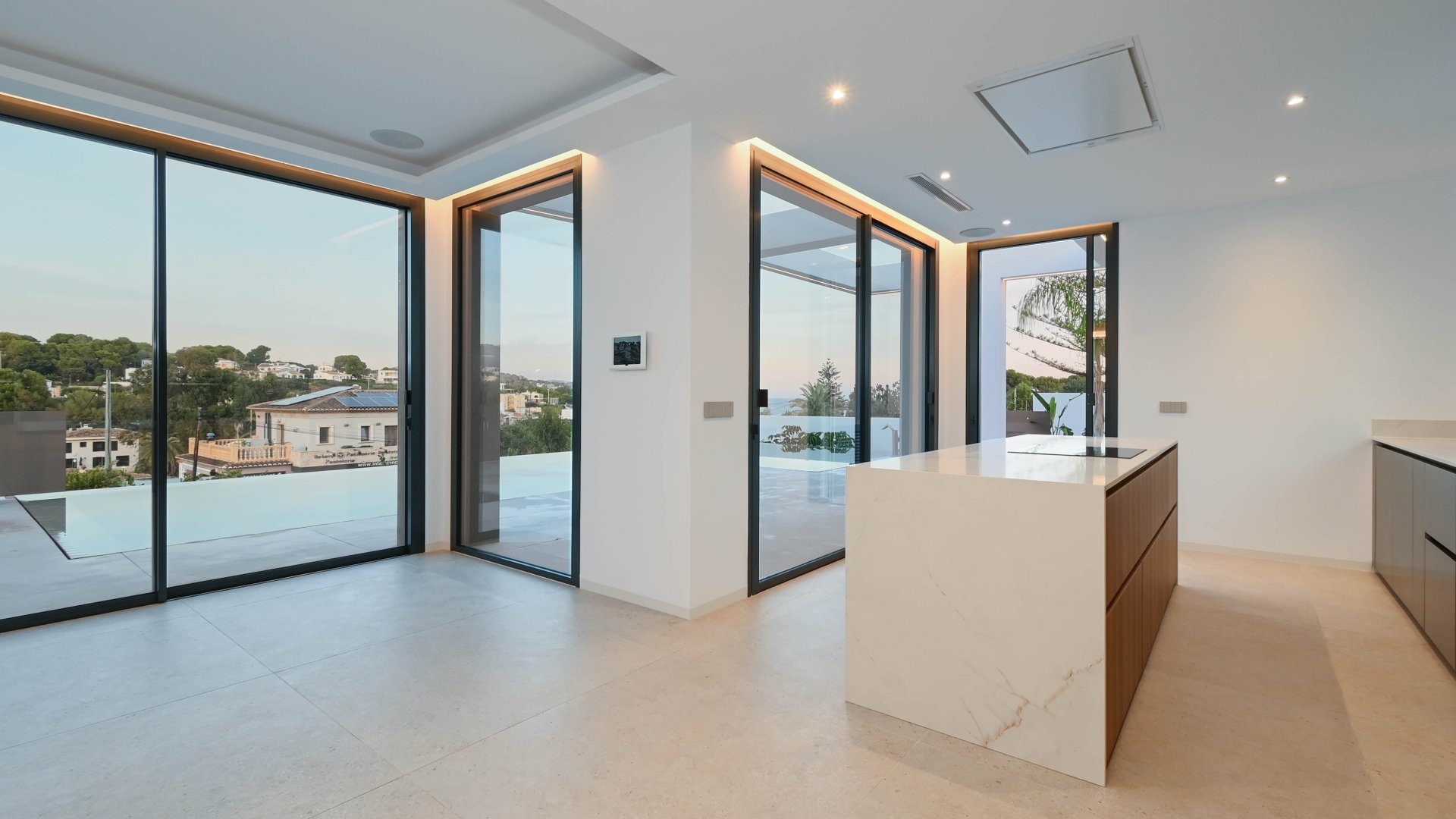 Obra nueva - Chalets -
Benissa