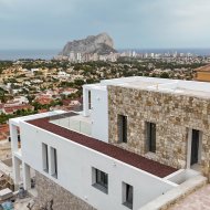 Obra nueva - Chalets -
Calpe