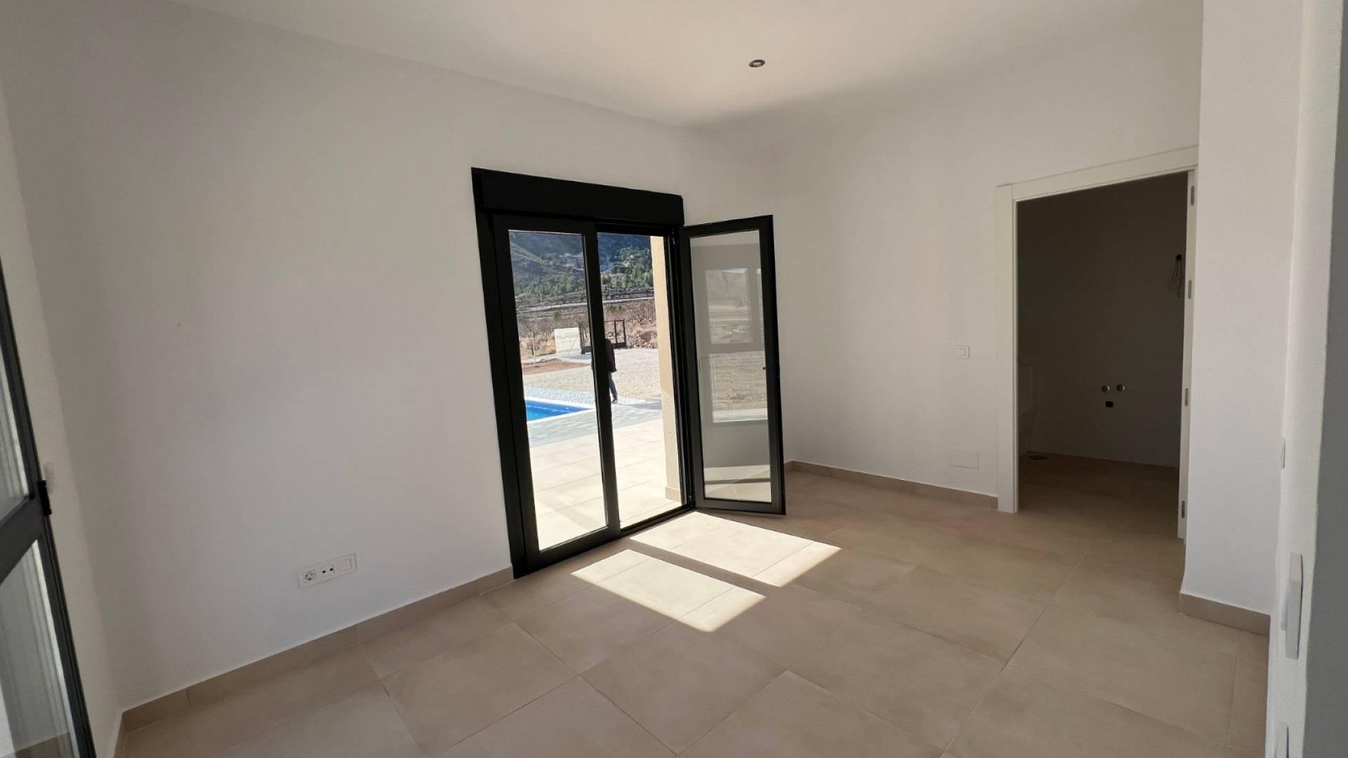 Obra nueva - Chalets -
Cañada de la Leña