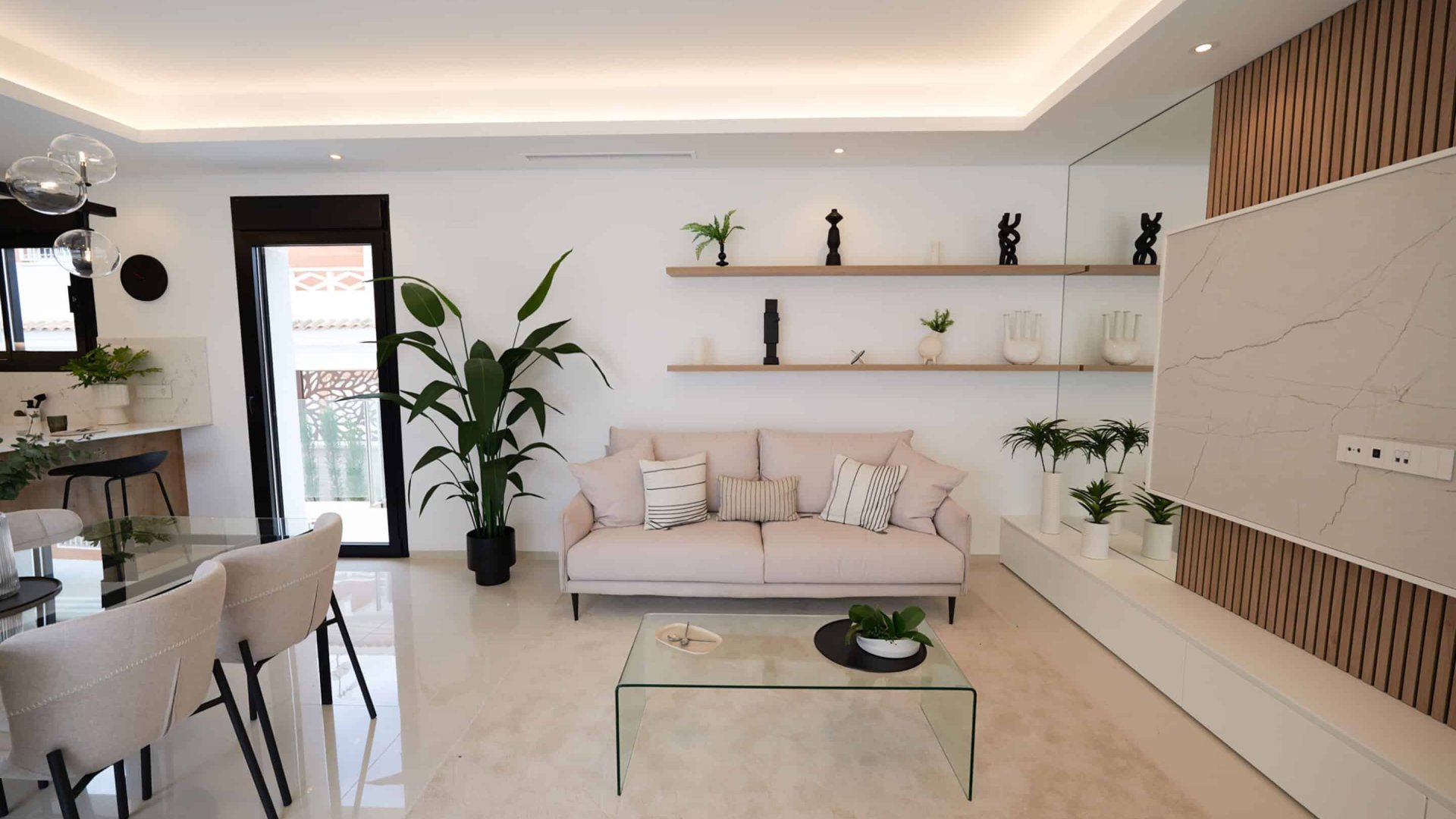 Obra nueva - Chalets -
Ciudad Quesada