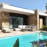 Obra nueva - Chalets -
Ciudad Quesada