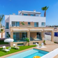 Obra nueva - Chalets -
Ciudad Quesada