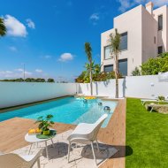 Obra nueva - Chalets -
Ciudad Quesada