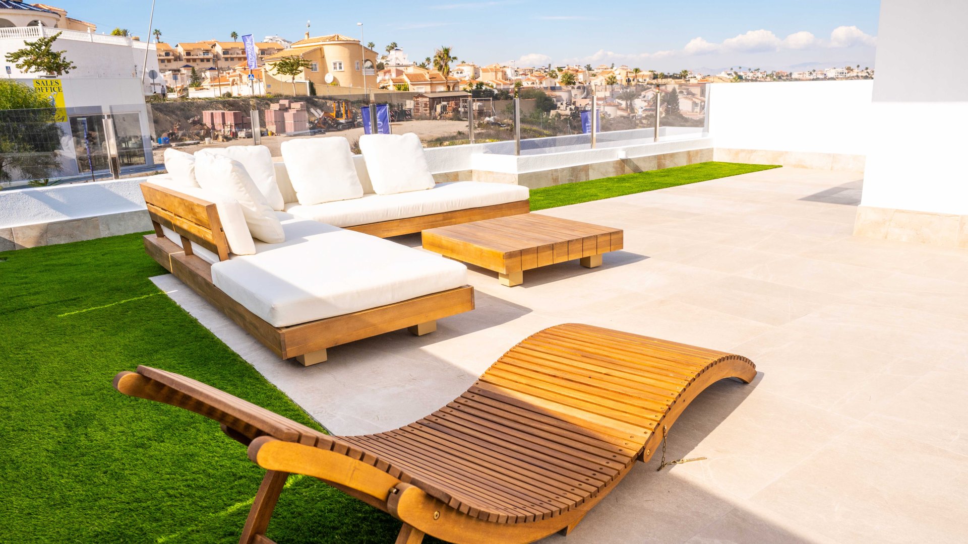 Obra nueva - Chalets -
Ciudad Quesada
