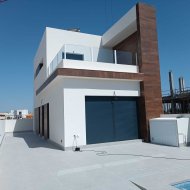 Obra nueva - Chalets -
Daya Nueva