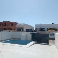 Obra nueva - Chalets -
Daya Nueva