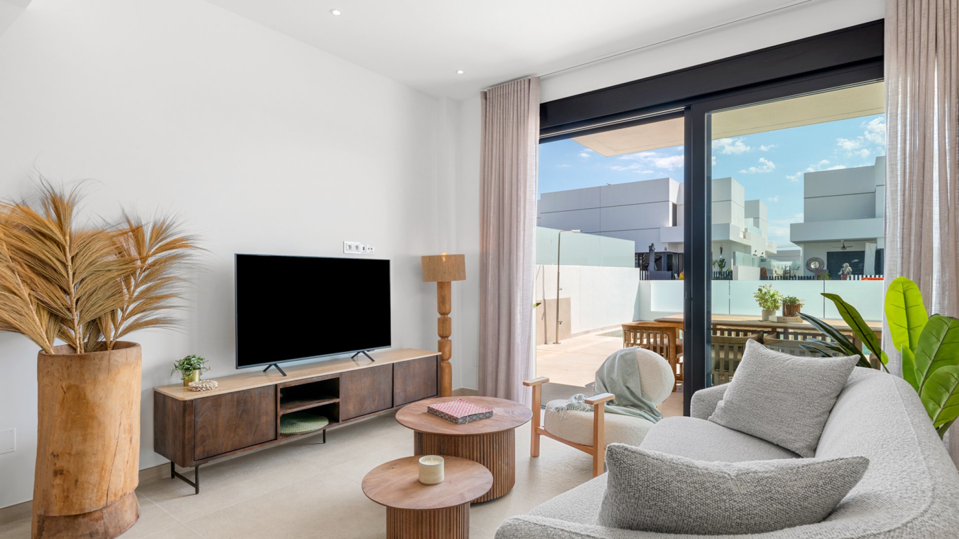 Obra nueva - Chalets -
Dolores