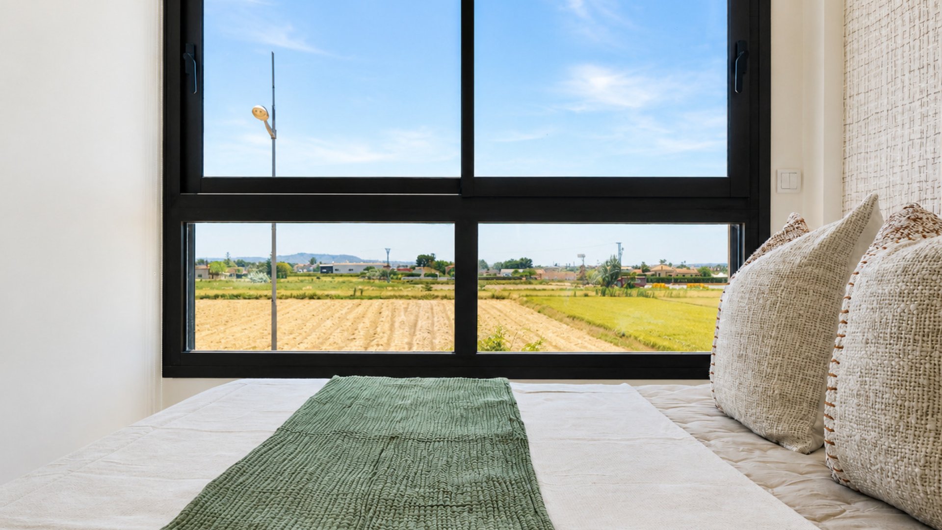 Obra nueva - Chalets -
Dolores