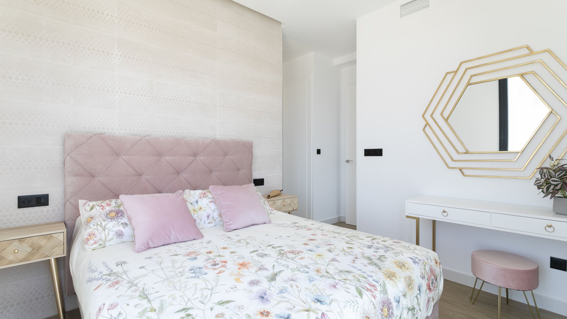 Obra nueva - Chalets -
Finestrat