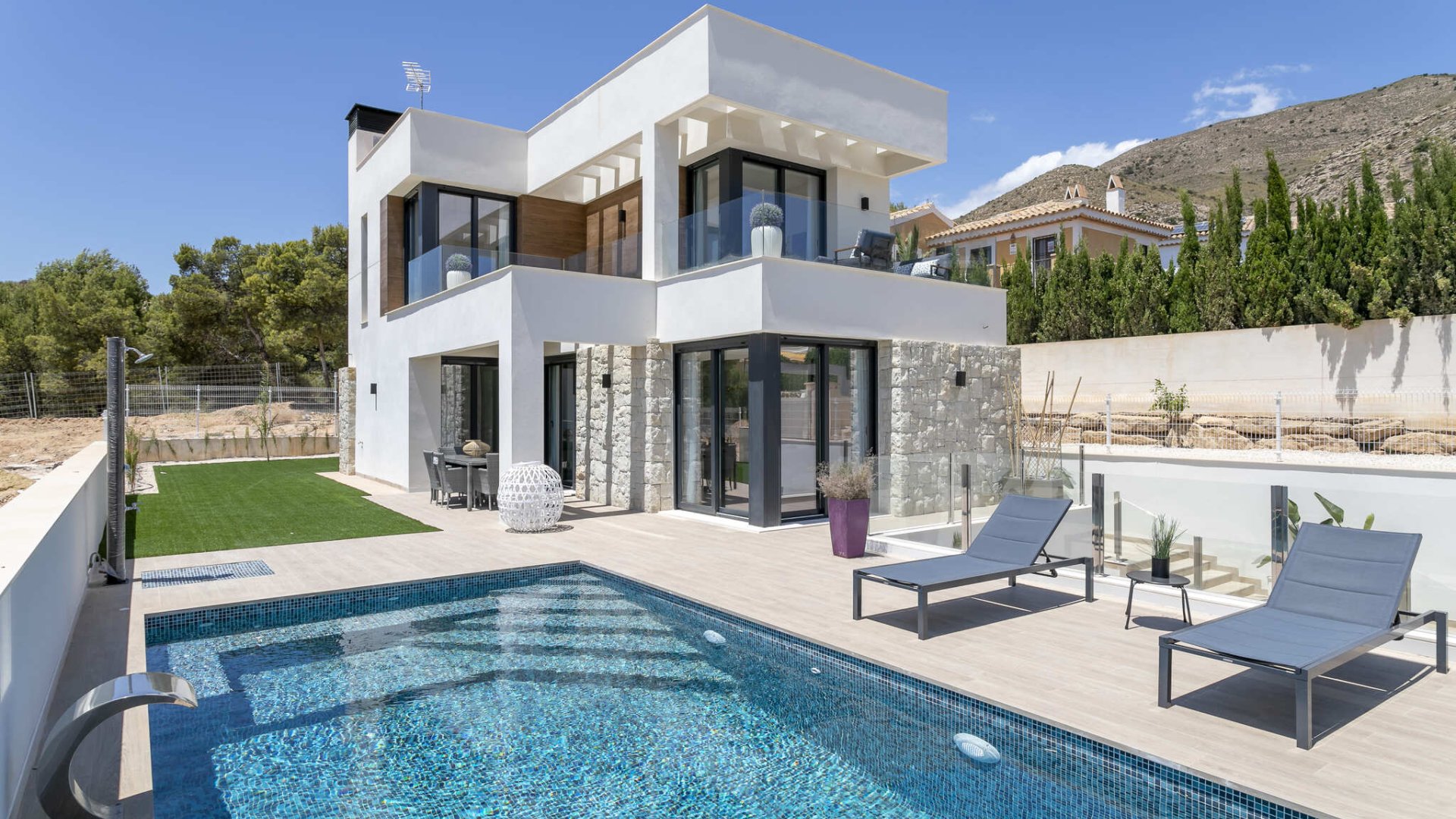 Obra nueva - Chalets -
Finestrat