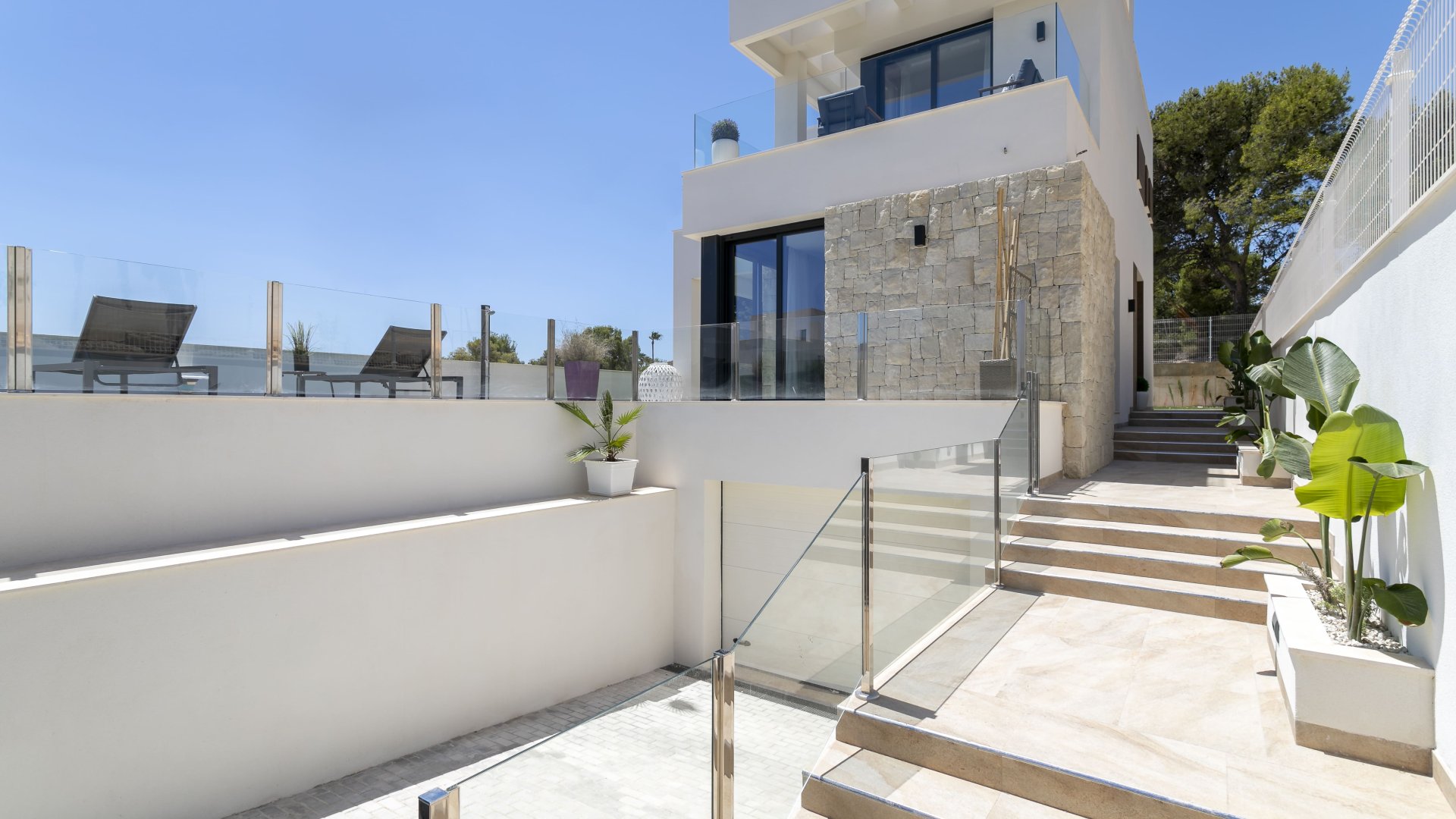 Obra nueva - Chalets -
Finestrat