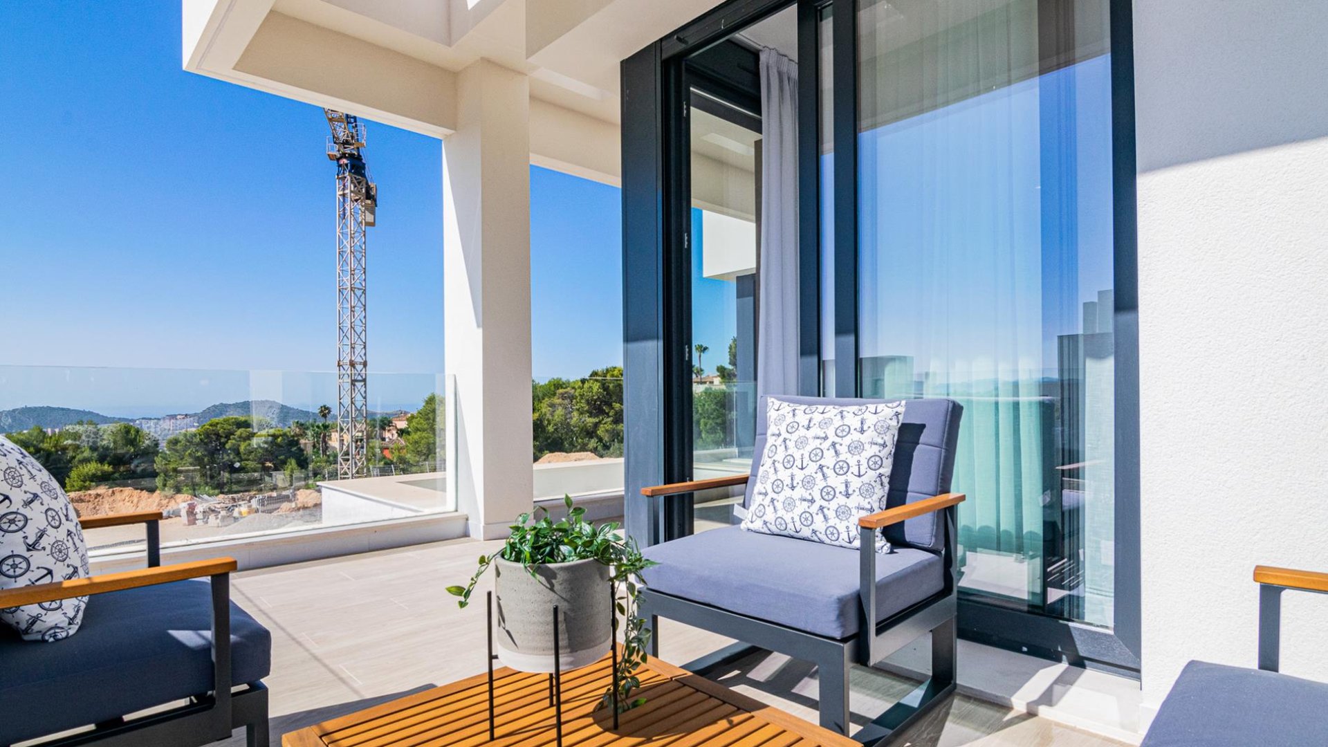 Obra nueva - Chalets -
Finestrat