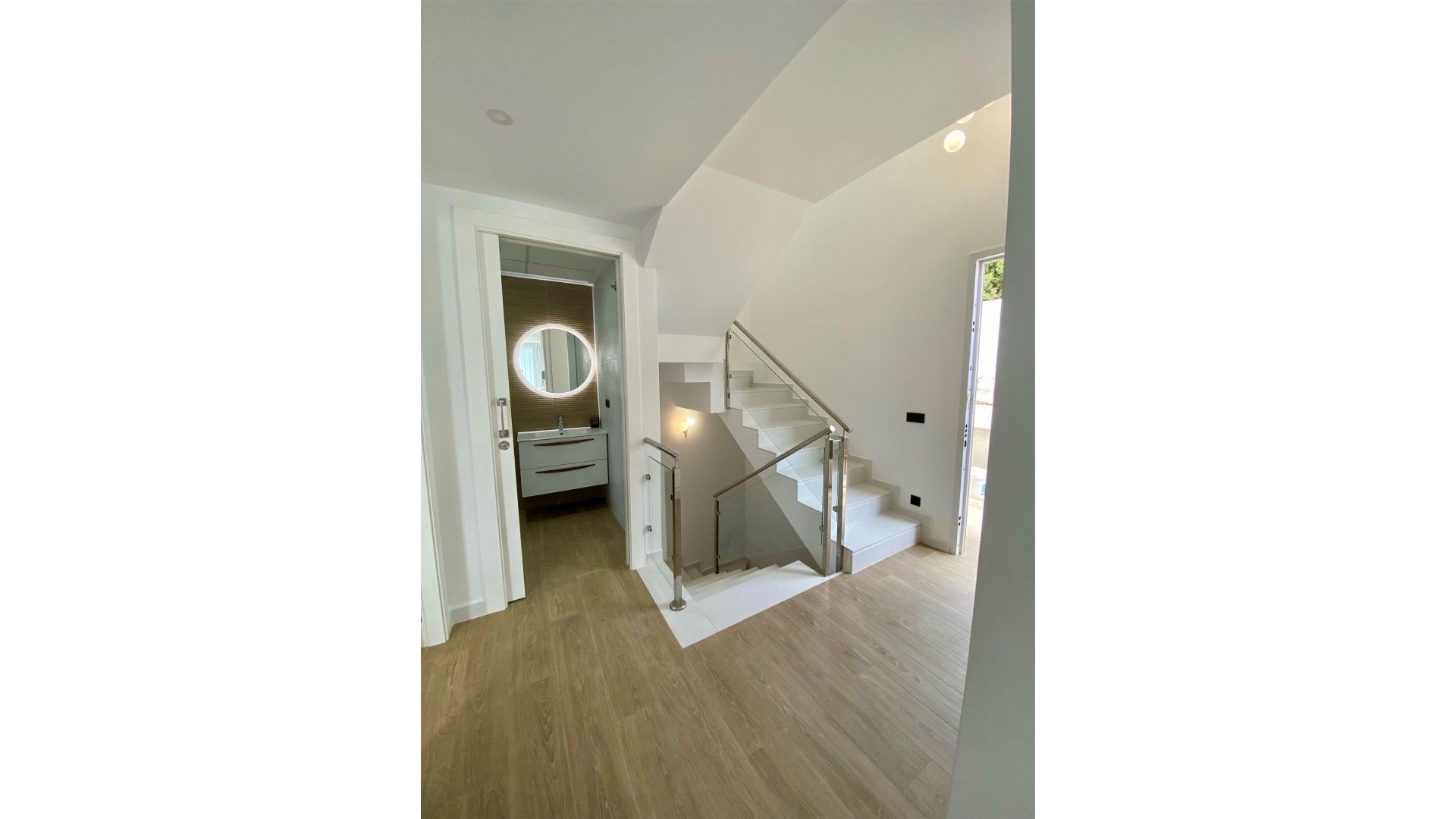 Obra nueva - Chalets -
Finestrat