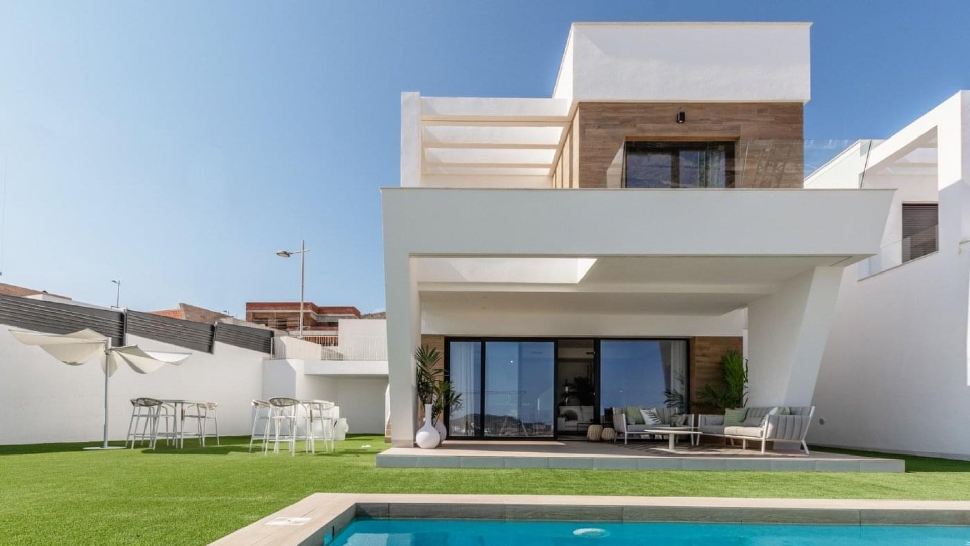 Obra nueva - Chalets -
Finestrat