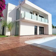 Obra nueva - Chalets -
Fortuna