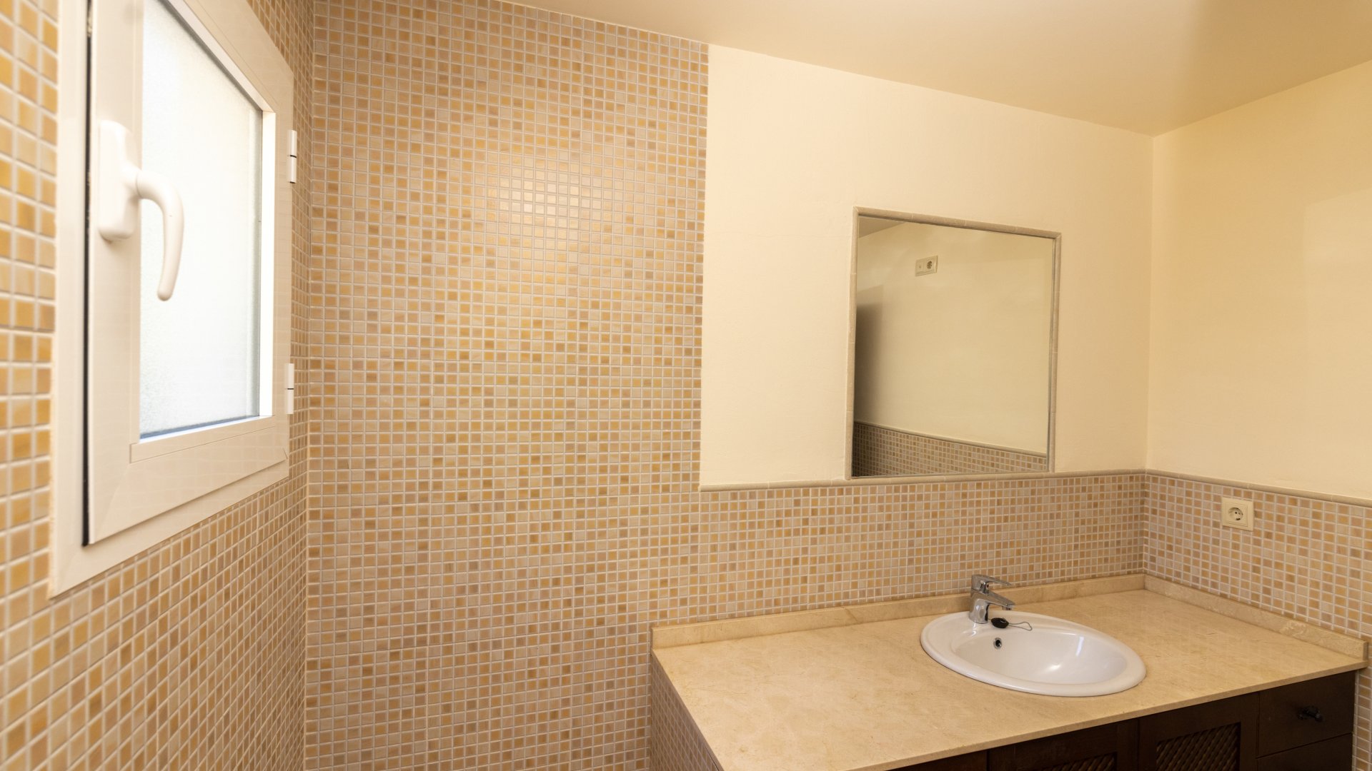 Obra nueva - Chalets -
Fuente Alamo