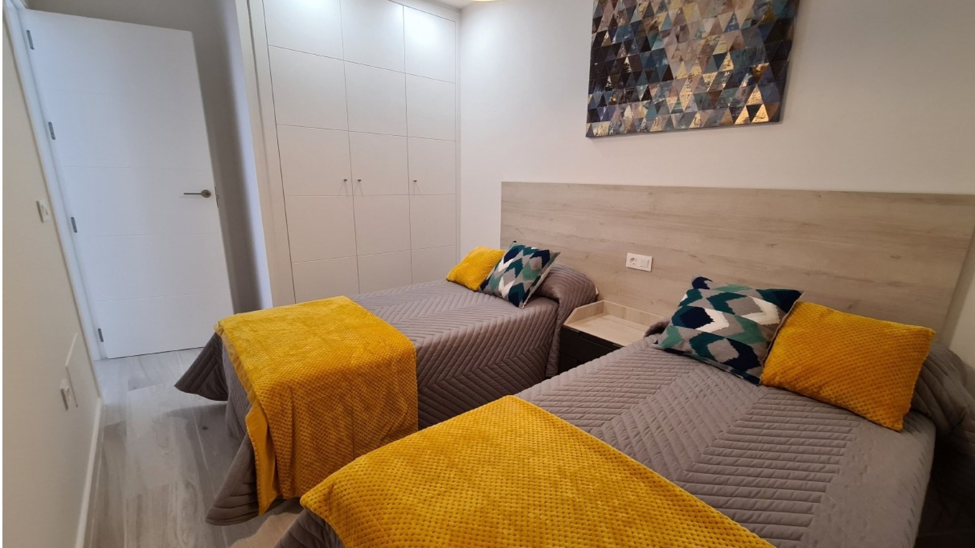 Obra nueva - Chalets -
Jerónimo y Avileses