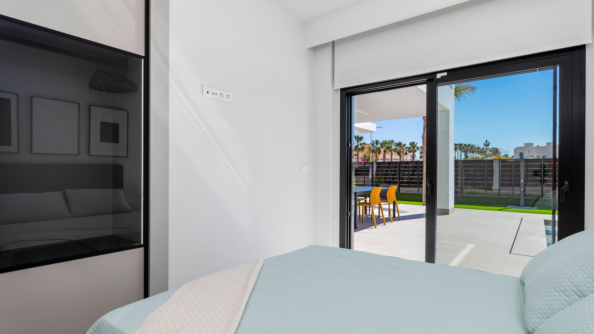 Obra nueva - Chalets -
La Finca Golf