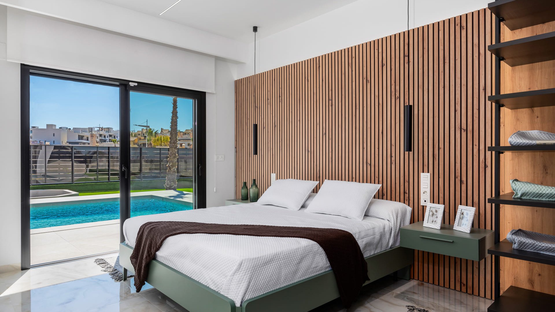 Obra nueva - Chalets -
La Finca Golf