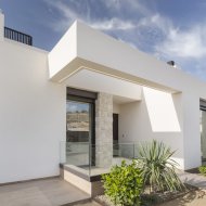 Obra nueva - Chalets -
La Finca Golf