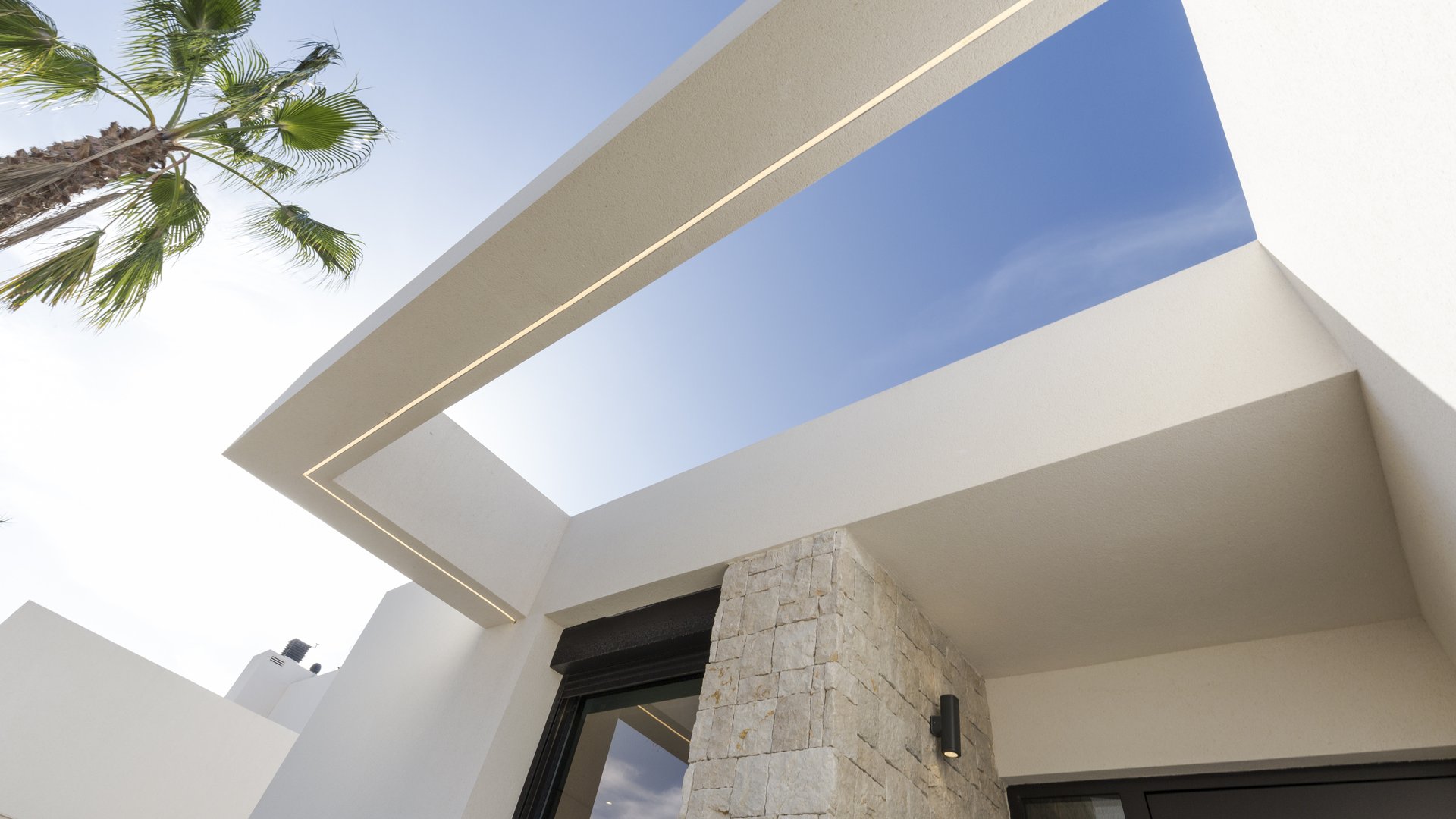 Obra nueva - Chalets -
La Finca Golf