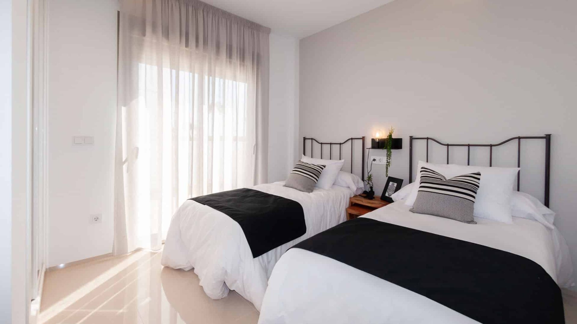 Obra nueva - Chalets -
Los Alcazares - Los Alcázares